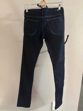Earnest Sewn Women's Skinny Jeans in Dark Indigo
